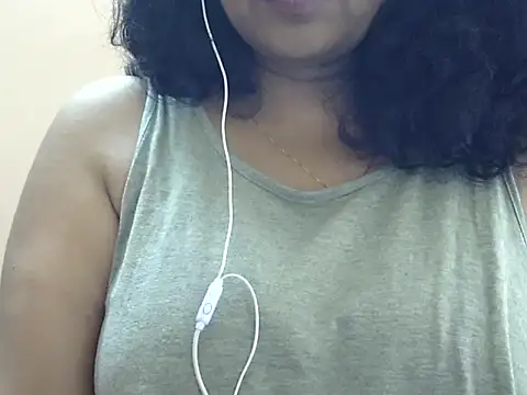 Snapshot of Riya_riyaa chatting on 02-01-25, 10:05 Riya riyaa online show from 02-01-25, 10:05