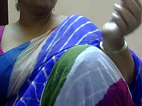 Snapshot of Riya_riyaa chatting on 09-15-25, 03:34 Riya riyaa online show from 09-15-25, 03:34