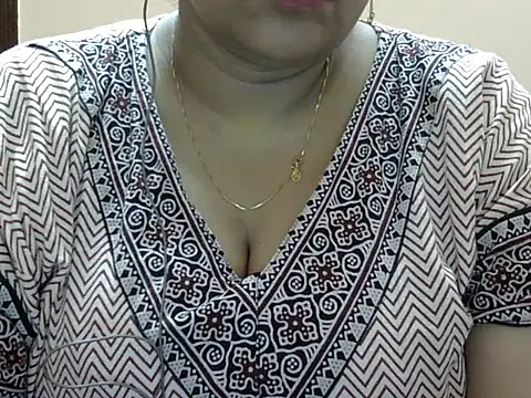 Snapshot of Riya_riyaa chatting on 09-19-25, 04:07 Riya riyaa online show from 09-19-25, 04:07