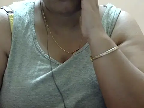 Snapshot of Riya_riyaa chatting on 09-20-25, 04:19 Riya riyaa online show from 09-20-25, 04:19