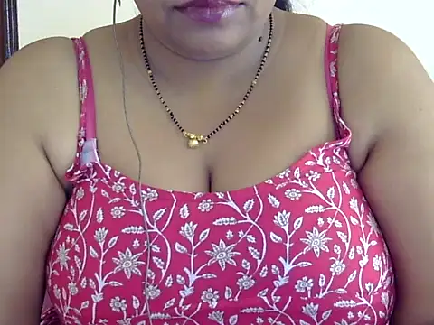 Snapshot of Riya_riyaa chatting on 10-08-25, 01:25 Riya riyaa online show from 10-08-25, 01:25