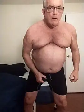 Snapshot of Shoreguy69 chatting on 02-18-26, 10:00 Shoreguy69 online show from 02-18-26, 10:00