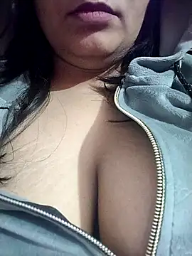 Snapshot of Anjalihotwife chatting on 12-30-24, 03:14 Anjalihotwife online show from 12-30-24, 03:14