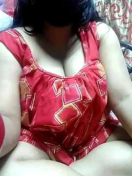 Snapshot of BERRY_00 chatting on 03-06-25, 05:43 BERRY 00 online show from 03-06-25, 05:43