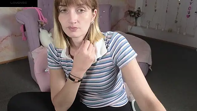 Nika Kitten online show from 06-04-26, 06:30