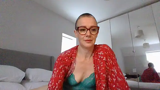 ELEGANT-ARIA36 online show from 01-29-25, 11:20