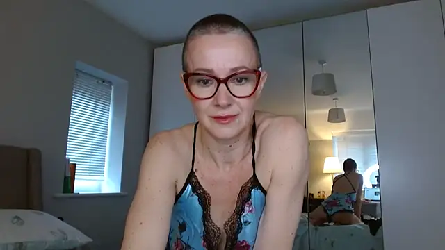 ELEGANT-ARIA36 online show from 02-24-25, 08:49