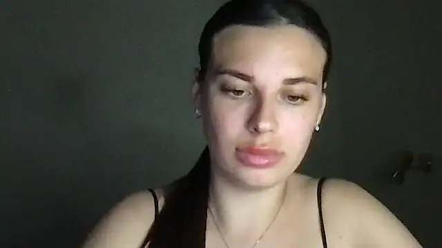 Snapshot of MoonriseGoddess chatting on 05-16-26, 05:01 MoonriseGoddess online show from 05-16-26, 05:01