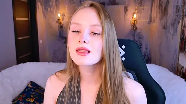 VivienLeeigh online show from 11-20-25, 09:09