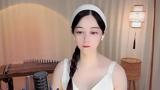 Snapshot of Tian-xin-999 chatting on 06-24-26, 04:28 Tian-xin-999 online show from 06-24-26, 04:28