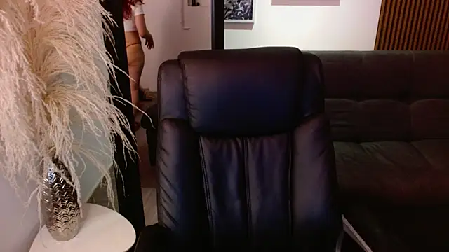 crimson tati  online show from 01-11-25, 09:36