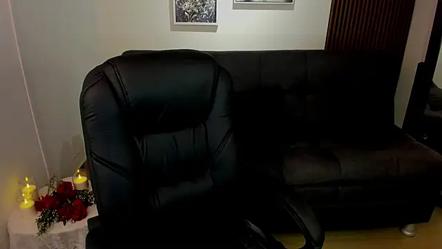 crimson tati  online show from 09-27-25, 03:55