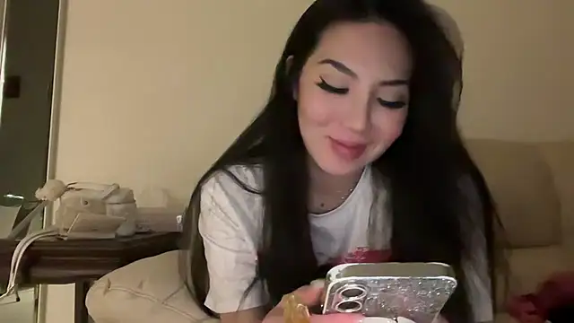 MissRegina online show from 01-15-25, 05:15