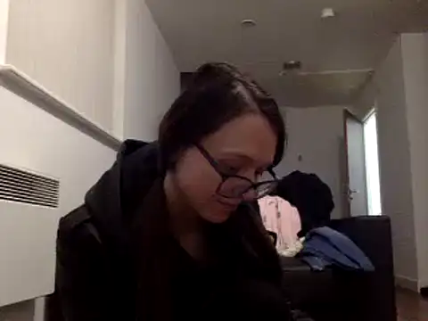 Snapshot of Cerulean chatting on 03-04-25, 04:17 Cerulean online show from 03-04-25, 04:17