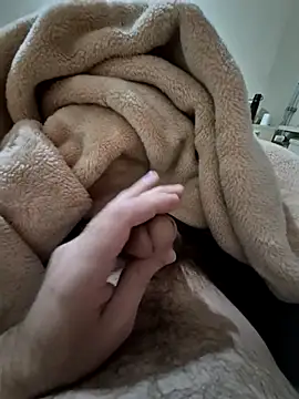 Snapshot of lickass18000 chatting on 11-19-25, 03:28 lickass18000 online show from 11-19-25, 03:28