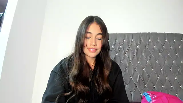 AriaMontgomery online show from 01-26-25, 02:03