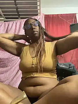 Snapshot of MsSapPhire500 chatting on 06-28-26, 10:05 MsSapPhire500 online show from 06-28-26, 10:05