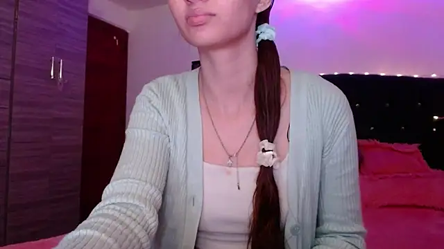 Snapshot of holy_juli chatting on 07-14-26, 03:33 holy juli online show from 07-14-26, 03:33