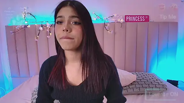 KellyOlsenbe online show from 10-21-25, 08:53