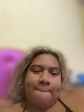 Snapshot of DanielitaWM chatting on 04-16-26, 05:19 DanielitaWM online show from 04-16-26, 05:19