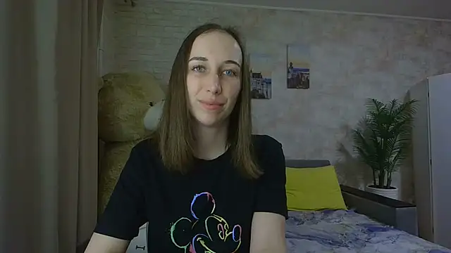 Snapshot of Anika_bloom chatting on 09-24-25, 05:05 Anika bloom online show from 09-24-25, 05:05