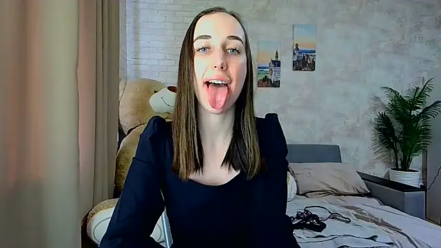 Snapshot of Anika_bloom chatting on 02-02-26, 09:41 Anika bloom online show from 02-02-26, 09:41