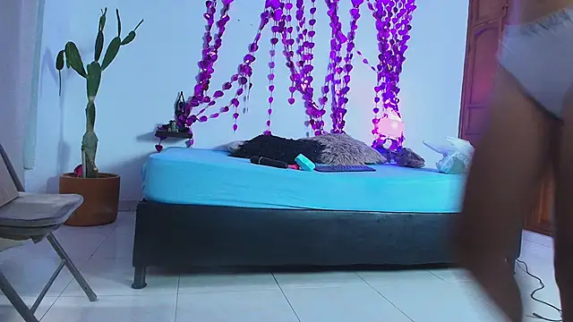 Snapshot of miwa_cute chatting on 03-07-25, 07:49 miwa cute online show from 03-07-25, 07:49