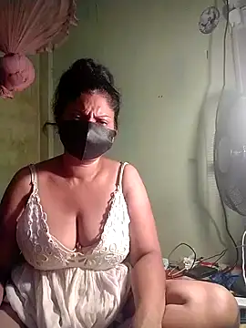 Snapshot of SL-WASI chatting on 03-05-25, 01:28 SL-WASI online show from 03-05-25, 01:28