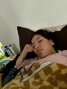 Snapshot of TipsteryRoyal chatting on 12-20-25, 03:52 TipsteryRoyal online show from 12-20-25, 03:52