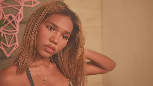 Lily Miiller online show from 01-15-26, 08:01