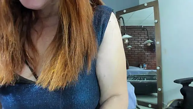 Snapshot of Samantha_mature56 chatting on 01-24-25, 05:11 Samantha mature56 online show from 01-24-25, 05:11
