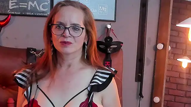 Snapshot of Samantha_mature56 chatting on 02-24-25, 01:42 Samantha mature56 online show from 02-24-25, 01:42