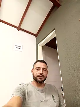 P4uzud4O online show from 02-24-26, 08:40