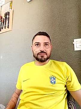 P4uzud4O online show from 04-22-26, 02:18