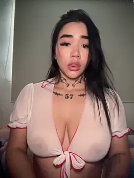 Nickiiiii online show from 09-12-25, 08:42