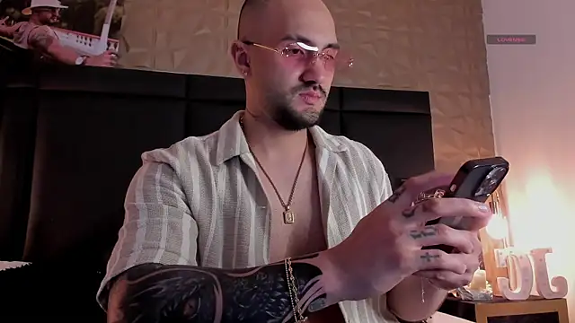 JeanColleman online show from 10-15-25, 04:45