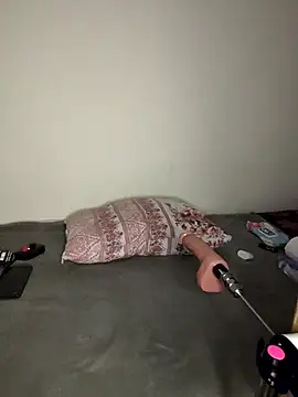 Snapshot of merve0234 chatting on 10-19-25, 11:05 merve0234 online show from 10-19-25, 11:05