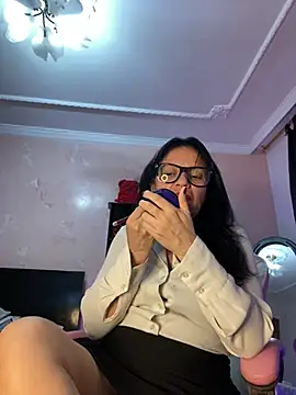 Snapshot of Sharongirl07 chatting on 01-25-25, 11:32 Sharongirl07 online show from 01-25-25, 11:32