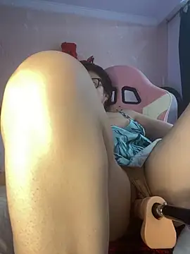 Snapshot of Sharongirl07 chatting on 02-17-25, 09:30 Sharongirl07 online show from 02-17-25, 09:30