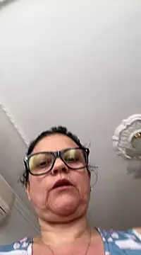 Snapshot of Sharongirl07 chatting on 02-18-25, 06:15 Sharongirl07 online show from 02-18-25, 06:15