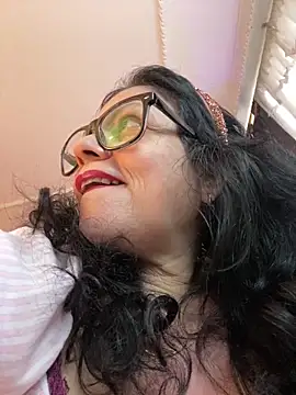 Snapshot of Sharongirl07 chatting on 03-03-25, 01:31 Sharongirl07 online show from 03-03-25, 01:31