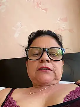 Snapshot of Sharongirl07 chatting on 03-07-25, 06:00 Sharongirl07 online show from 03-07-25, 06:00