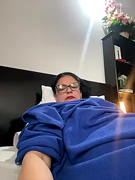 Snapshot of Sharongirl07 chatting on 09-12-25, 11:32 Sharongirl07 online show from 09-12-25, 11:32