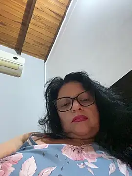 Snapshot of Sharongirl07 chatting on 09-21-25, 12:23 Sharongirl07 online show from 09-21-25, 12:23