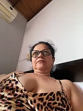 Snapshot of Sharongirl07 chatting on 10-09-25, 12:58 Sharongirl07 online show from 10-09-25, 12:58