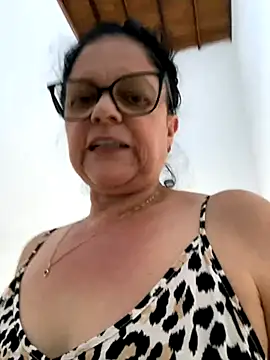 Snapshot of Sharongirl07 chatting on 11-04-25, 06:51 Sharongirl07 online show from 11-04-25, 06:51