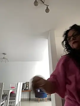 Snapshot of Sharongirl07 chatting on 11-15-25, 12:23 Sharongirl07 online show from 11-15-25, 12:23