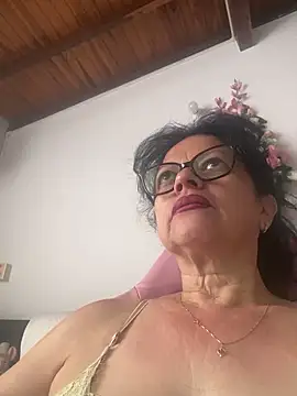 Sharongirl07 online show from 04-13-26, 12:54