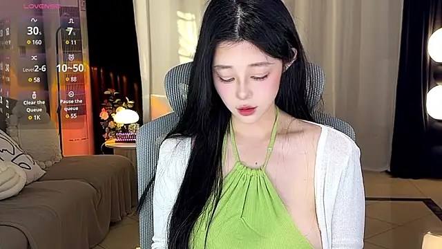 sweateanv  online show from 12-29-24, 07:50