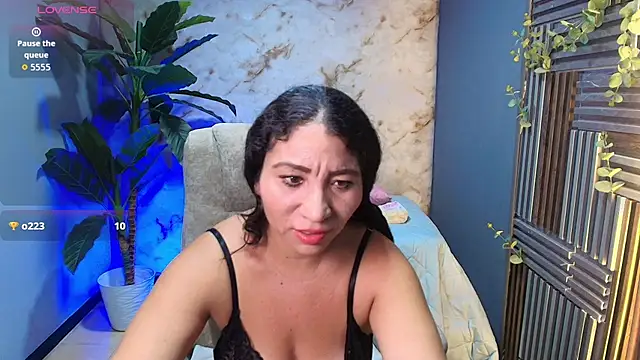 jennaa milf  online show from 07-05-26, 12:01